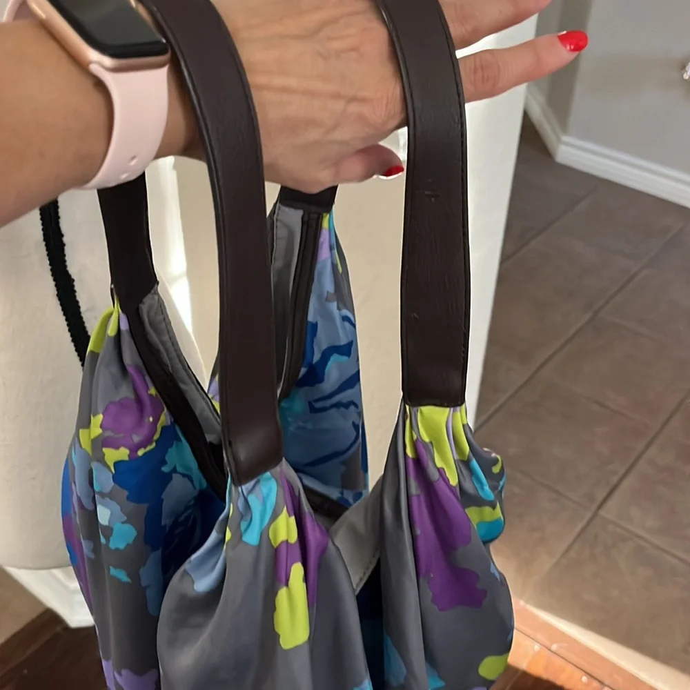 Old Navy silky gray floral print scarf hobo bag